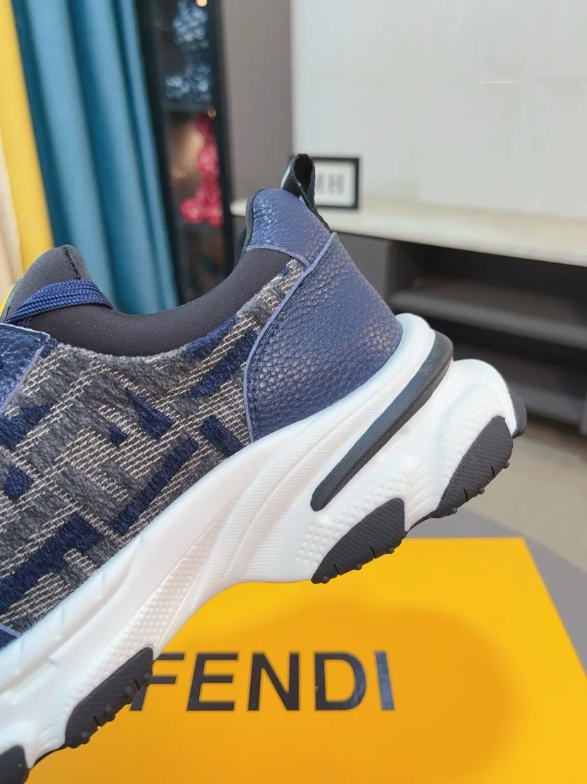 Men's Men's Shoes 💰458🌹🌹[fendi] Fendi's classic and comfortable men's, this complex sneaker is made of soft calfskin➕genuine leather lining➕original ultra-light rubber material with rough outsole. This unique light style is suitable for the casual and refined sensibility of this season. It is comfortable and natural on the feet. It is an everyday style for casual travel in autumn and winter! 38/44